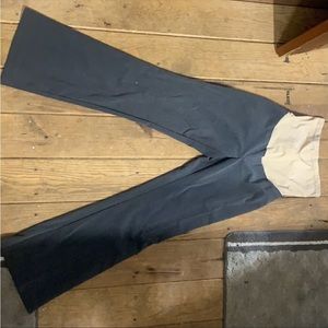 Motherhood size Medium maternity pants barely worn